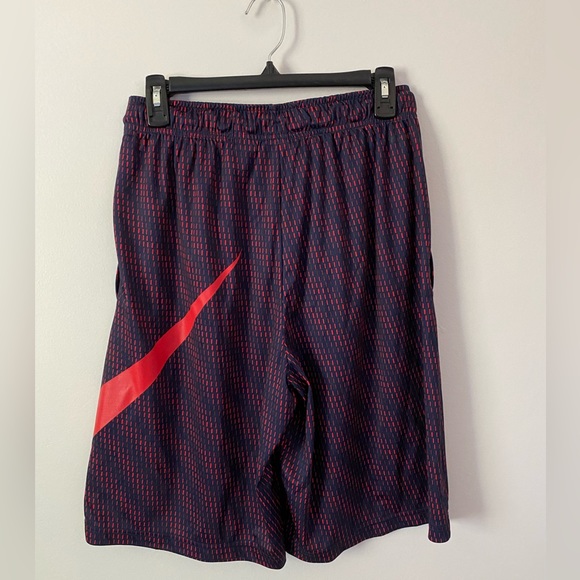 Mens Nike athletic/basketball shorts - Picture 3 of 4